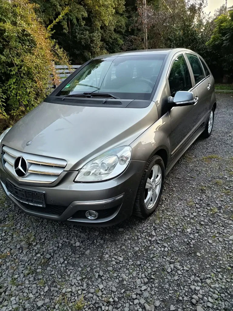 Zdjęcie: 2011 Mercedes-Benz B Klasa