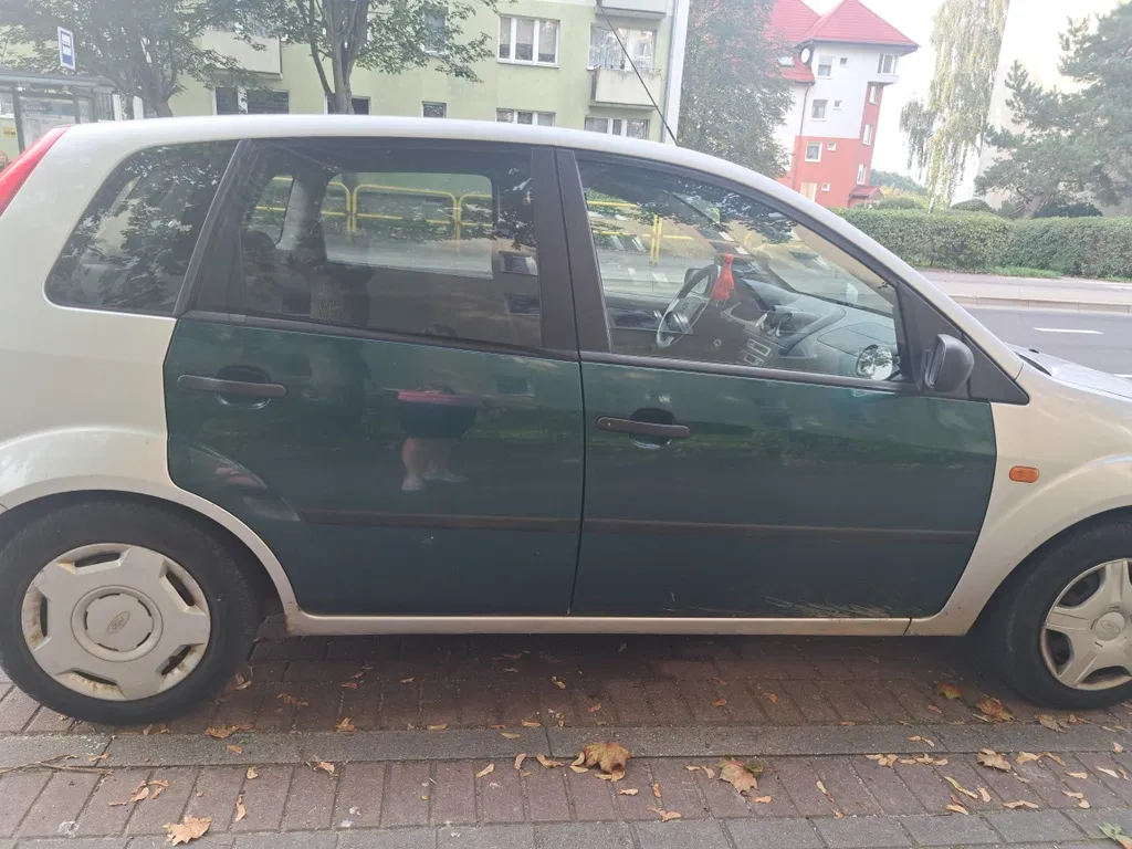 Zdjęcie: 2004 Ford Fiesta