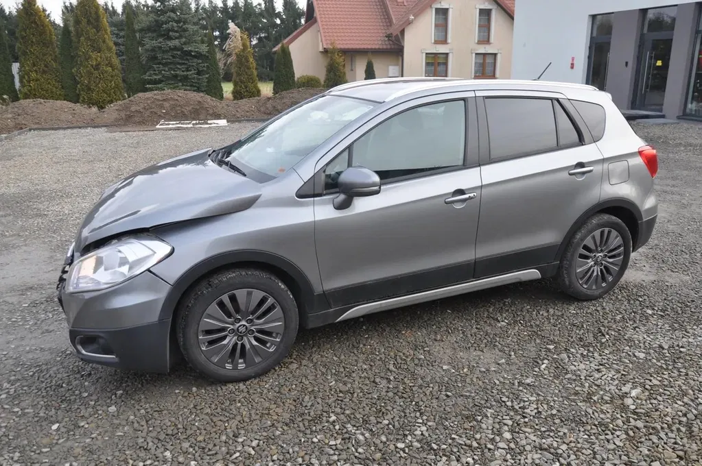 Zdjęcie: 2015 Suzuki SX4