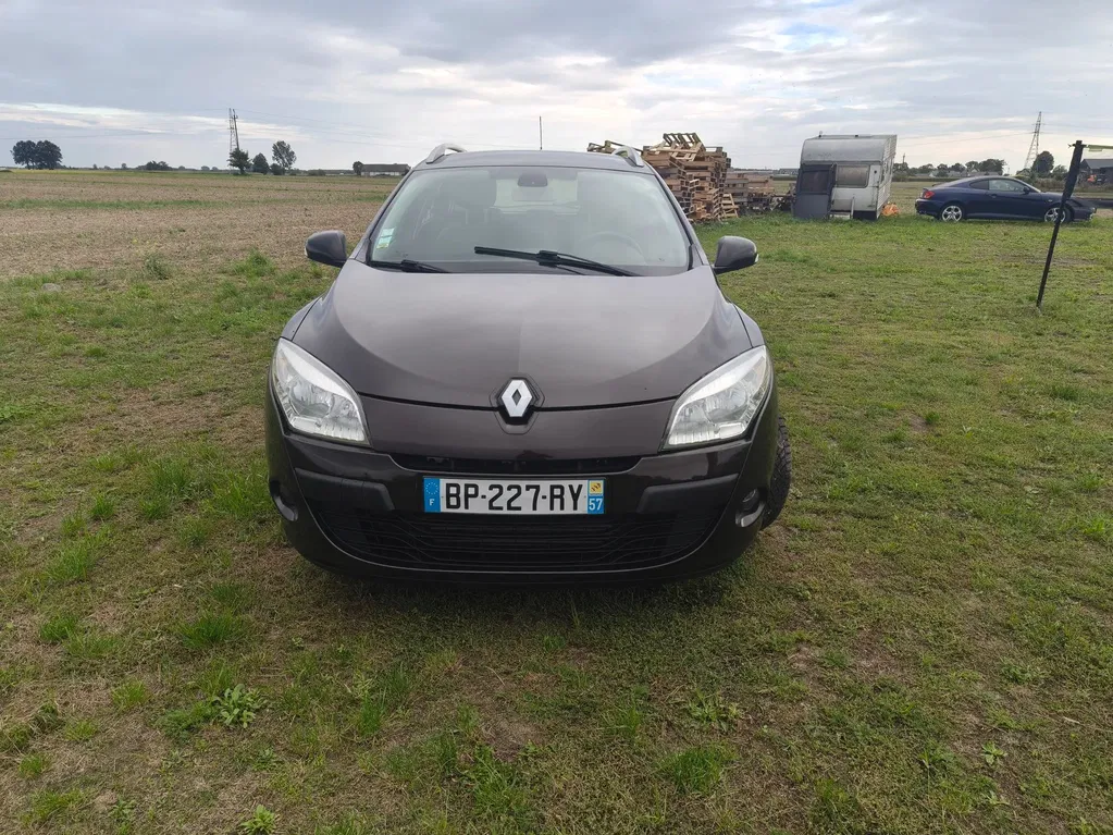 Zdjęcie: 2011 Renault Megane
