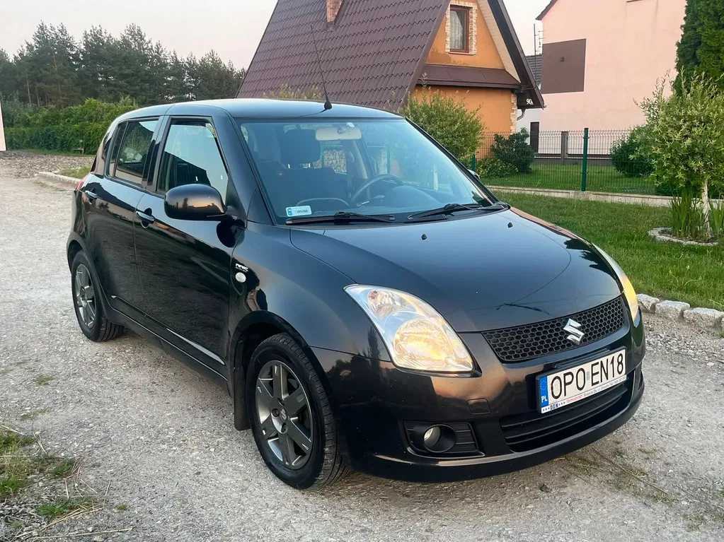Zdjęcie: 2010 Suzuki Swift