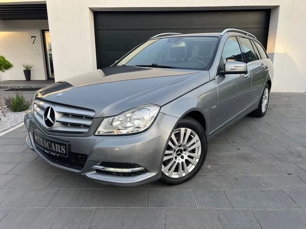 Zdjęcie: 2011 Mercedes-Benz C Klasa