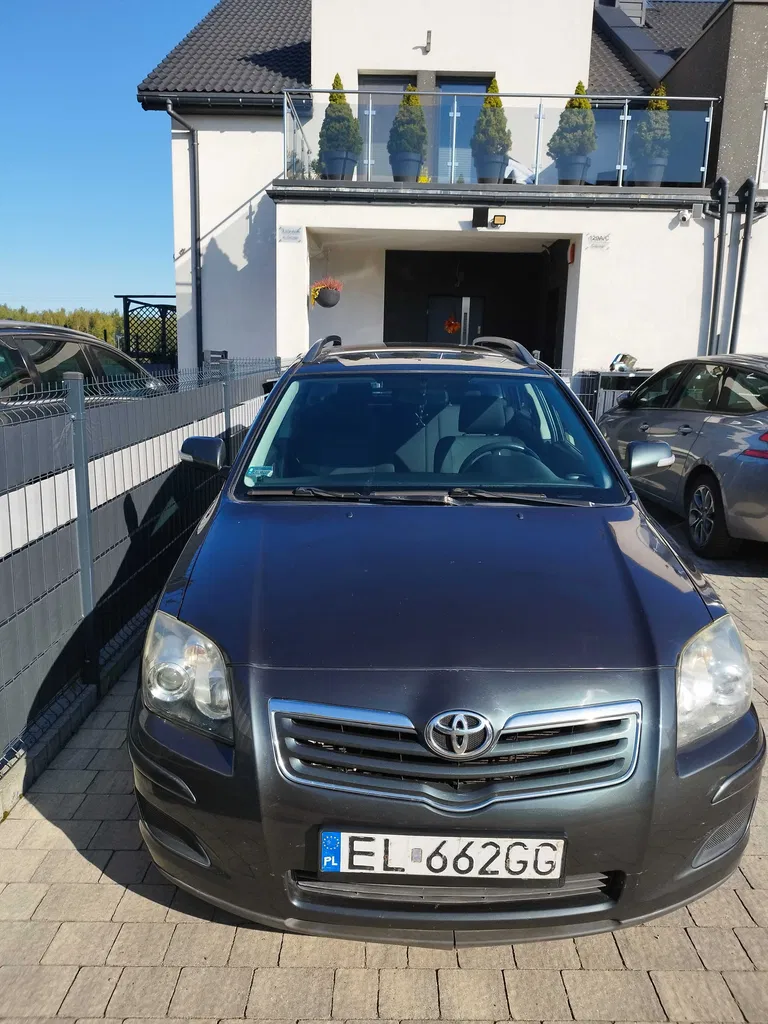 Zdjęcie: 2008 Toyota Avensis