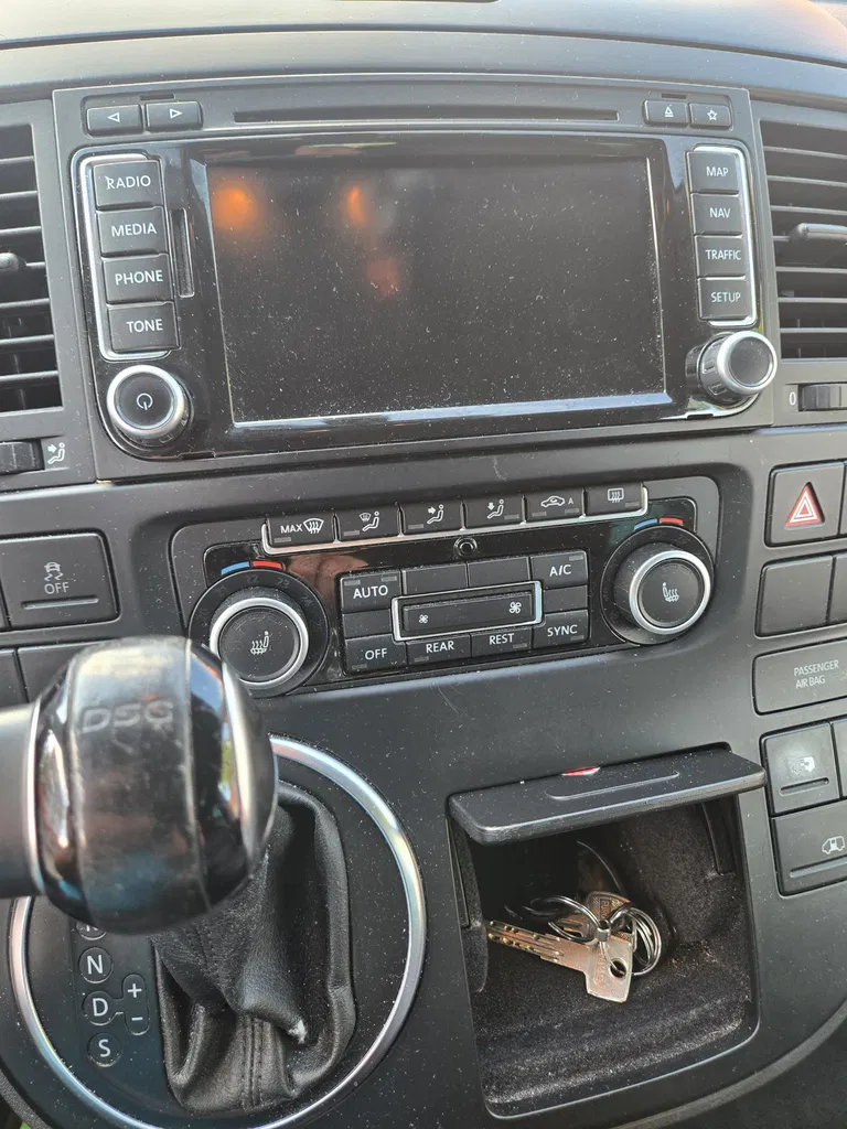 Zdjęcie: 2013 Volkswagen Multivan