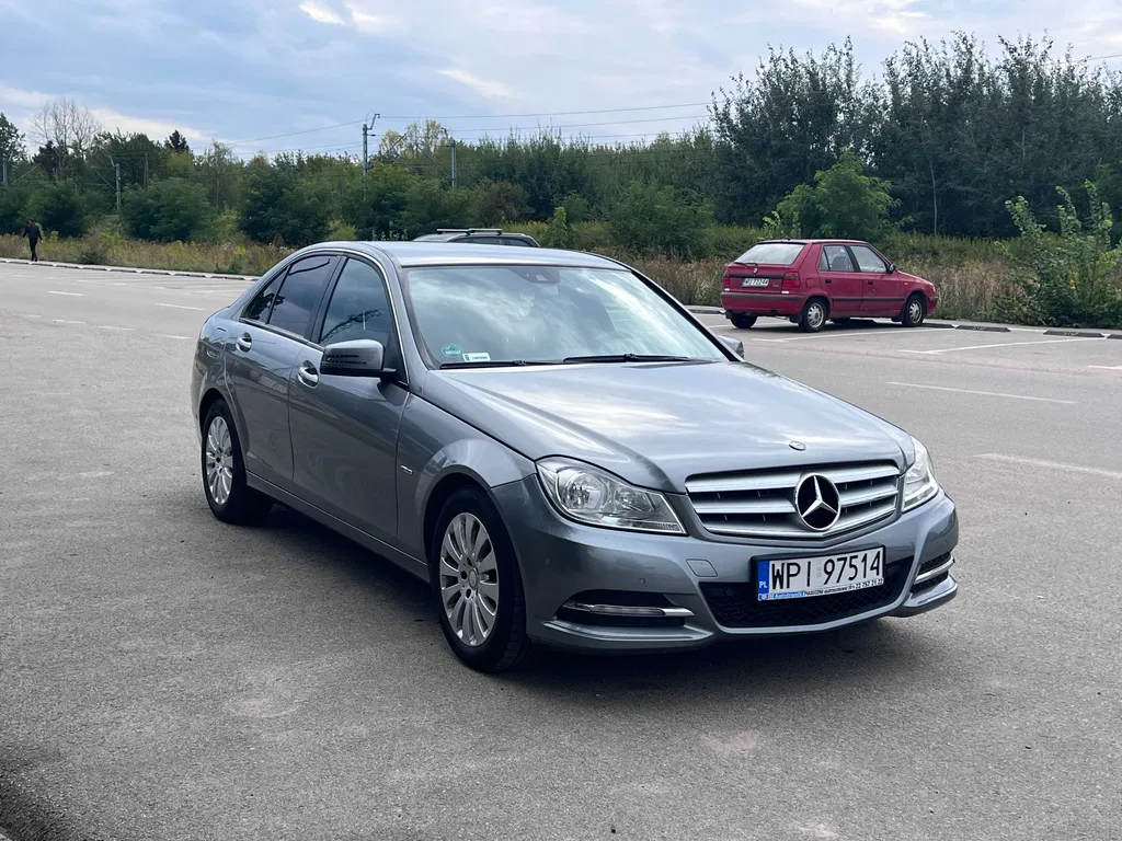 Zdjęcie: 2011 Mercedes-Benz C Klasa