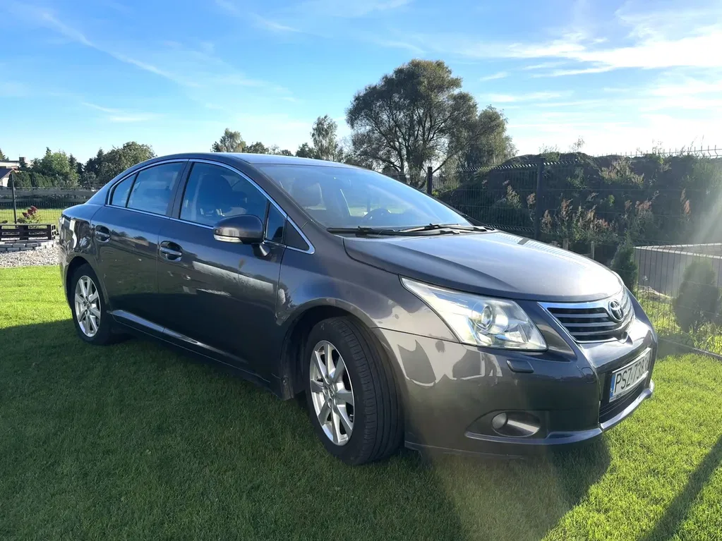 Zdjęcie: 2009 Toyota Avensis