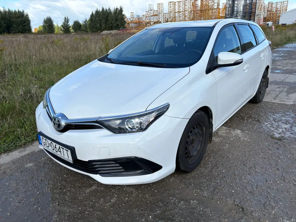 Zdjęcie: 2018 Toyota Auris