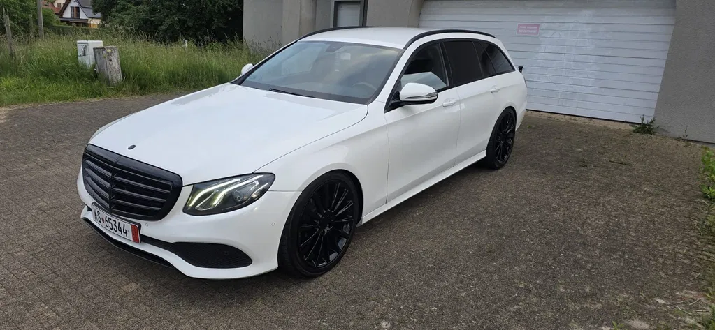 Zdjęcie: 2018 Mercedes-Benz E Klasa