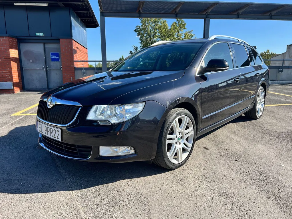 Zdjęcie: 2010 Skoda Superb