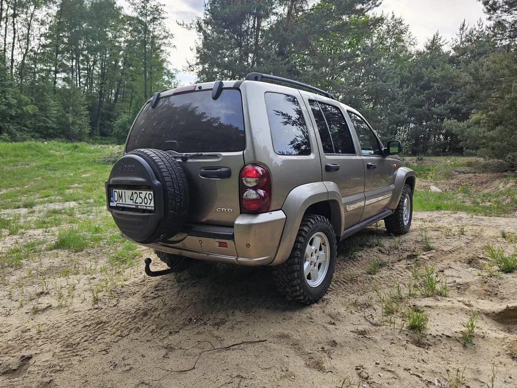 Zdjęcie: 2005 Jeep Liberty