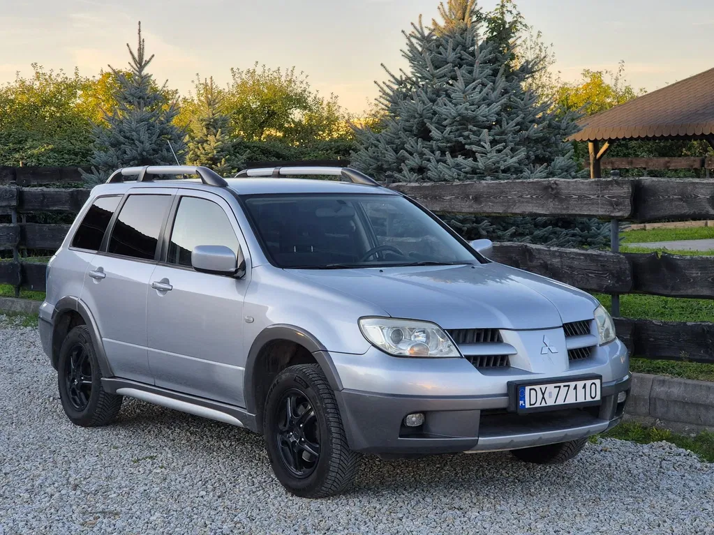 Zdjęcie: 2005 Mitsubishi Outlander