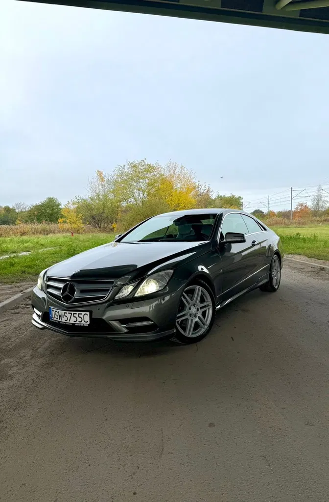 Zdjęcie: 2012 Mercedes-Benz E Klasa