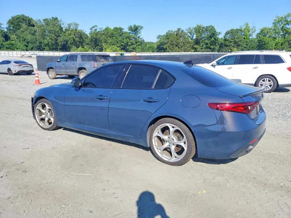 Zdjęcie: 2019 Alfa Romeo Giulia