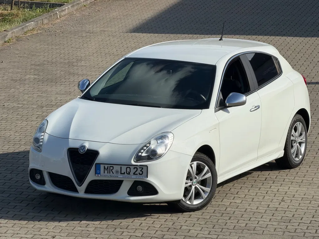 Zdjęcie: 2013 Alfa Romeo Giulietta