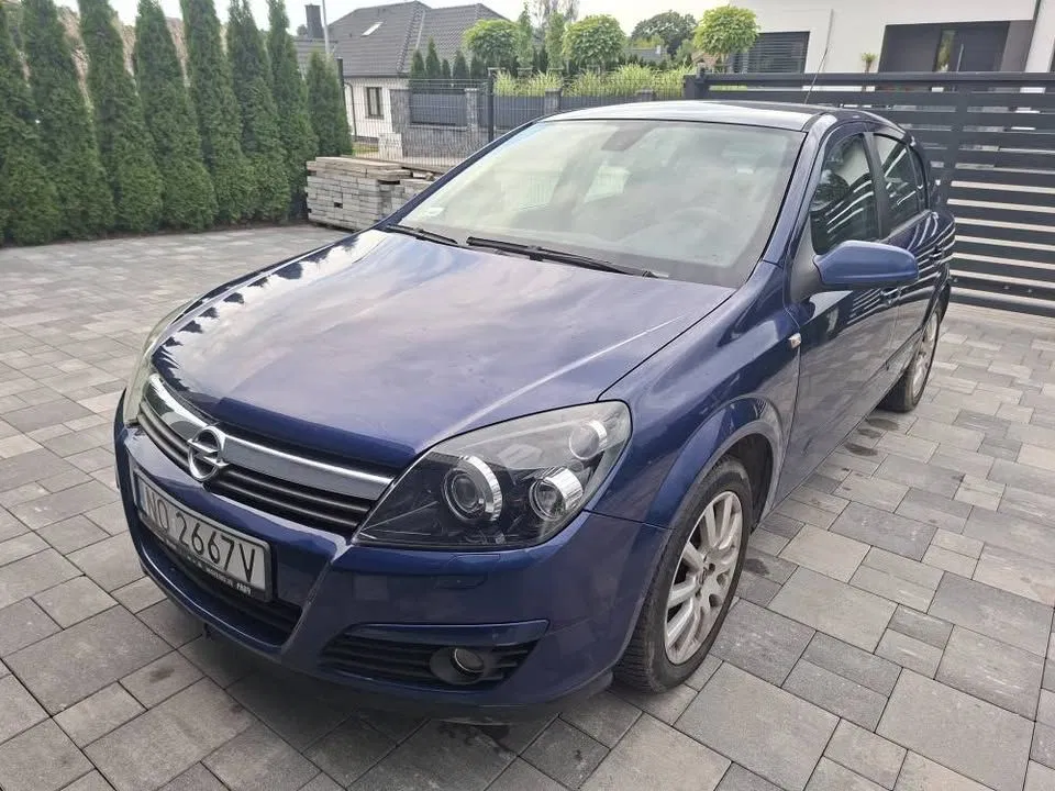 Zdjęcie: 2005 Opel Astra