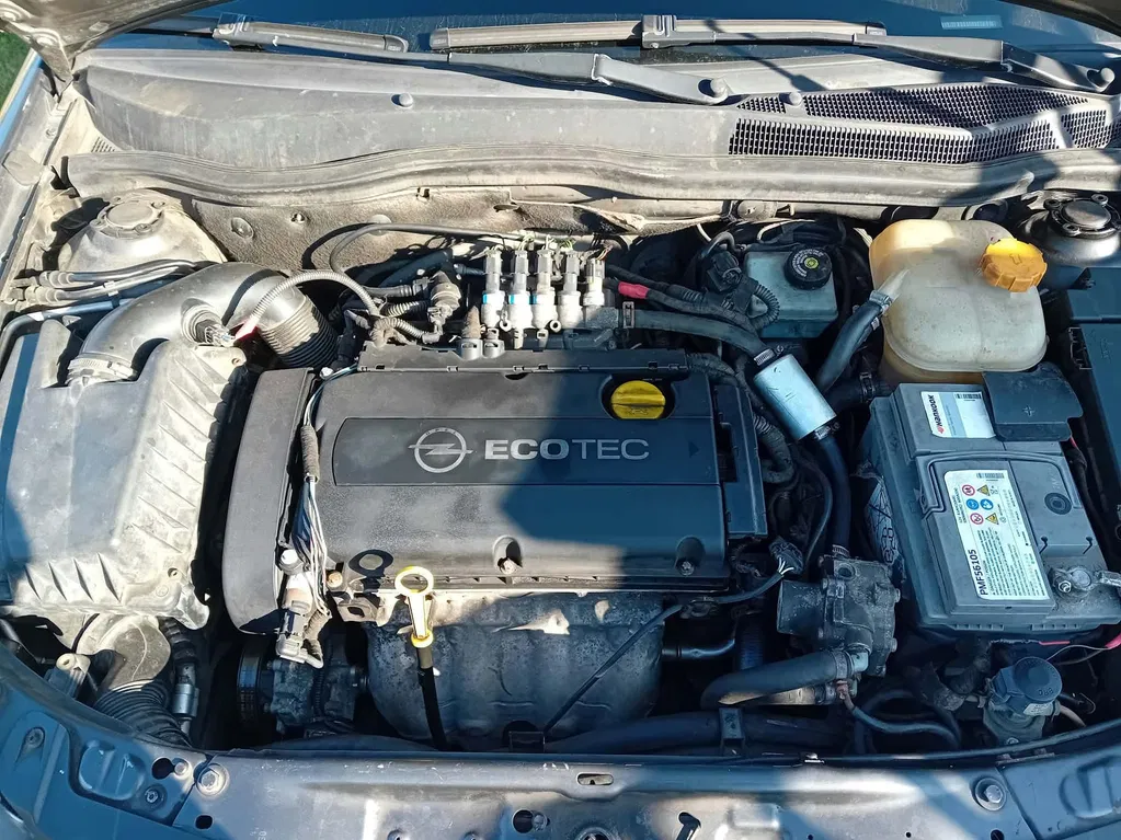 Zdjęcie: 2011 Opel Astra