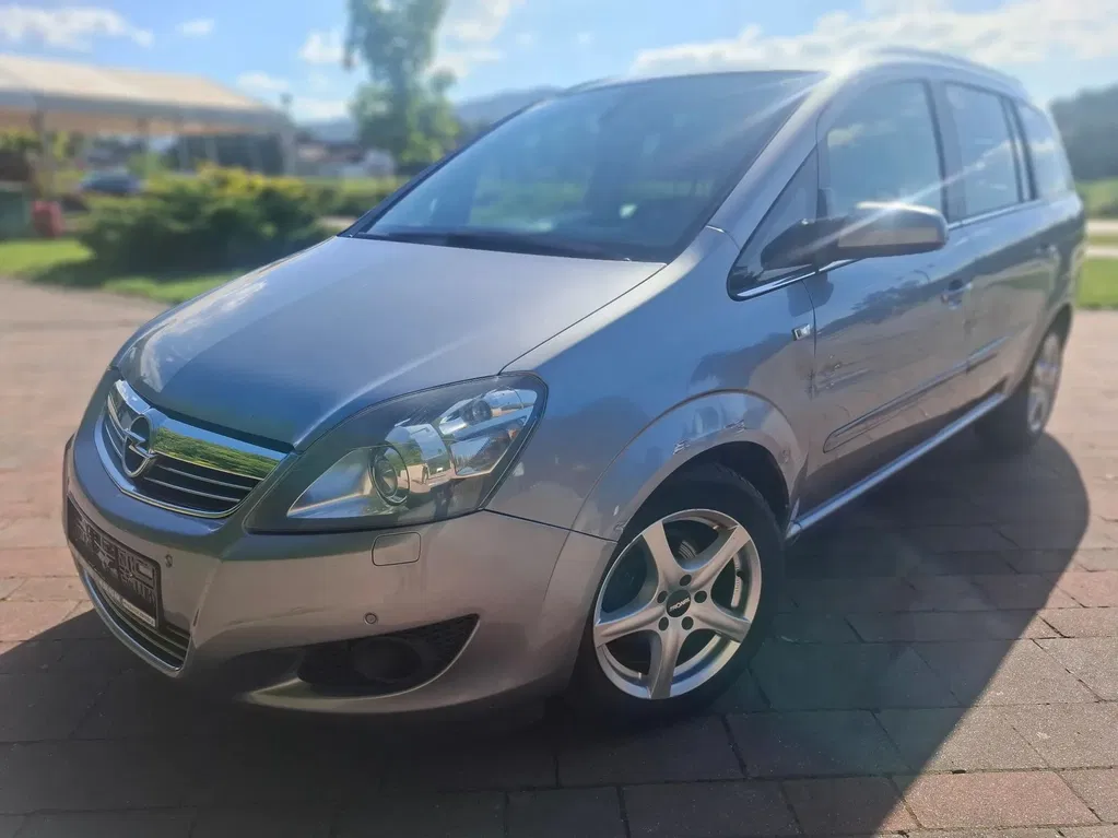 Zdjęcie: 2009 Opel Zafira