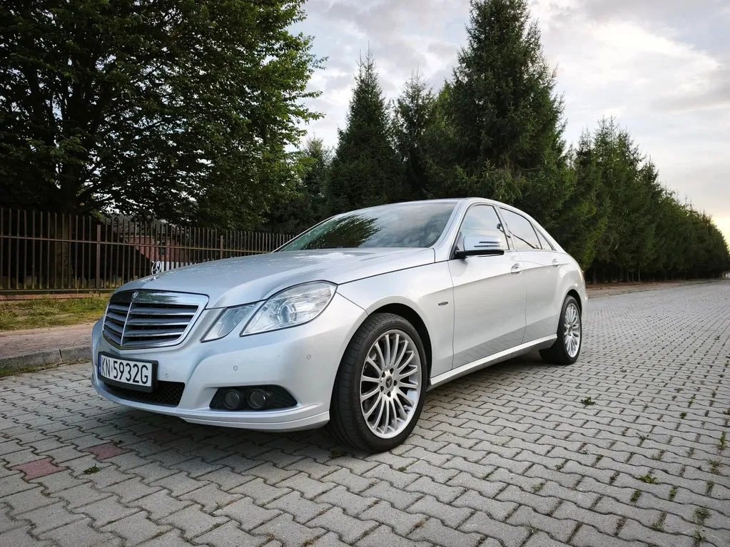 Zdjęcie: 2010 Mercedes-Benz E Klasa