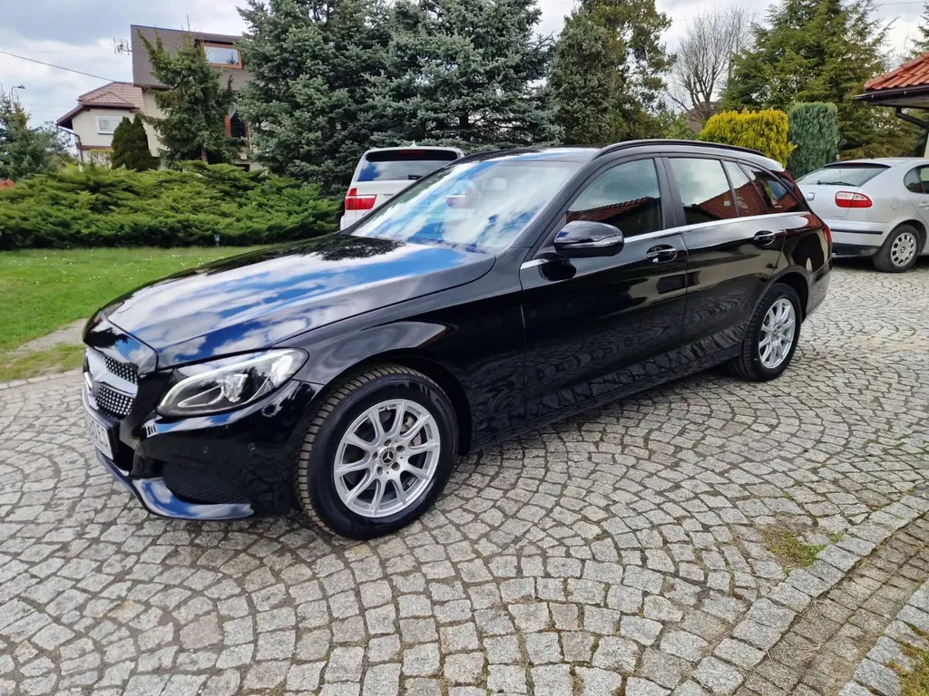 Zdjęcie: 2017 Mercedes-Benz C Klasa