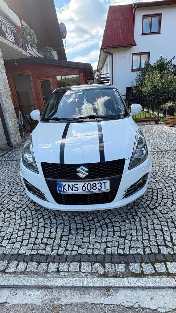 Zdjęcie: 2012 Suzuki Swift