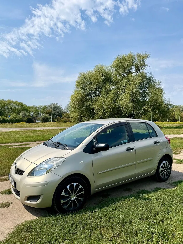 Zdjęcie: 2009 Toyota Yaris