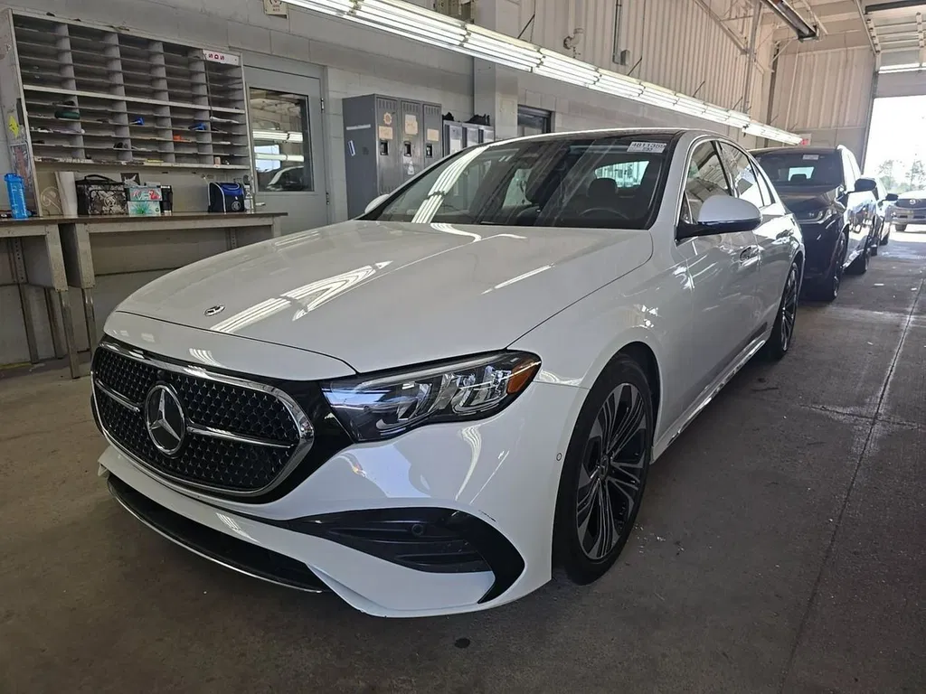 Zdjęcie: 2025 Mercedes-Benz E Klasa
