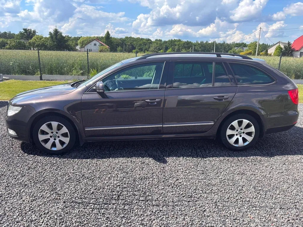 Zdjęcie: 2010 Skoda Superb