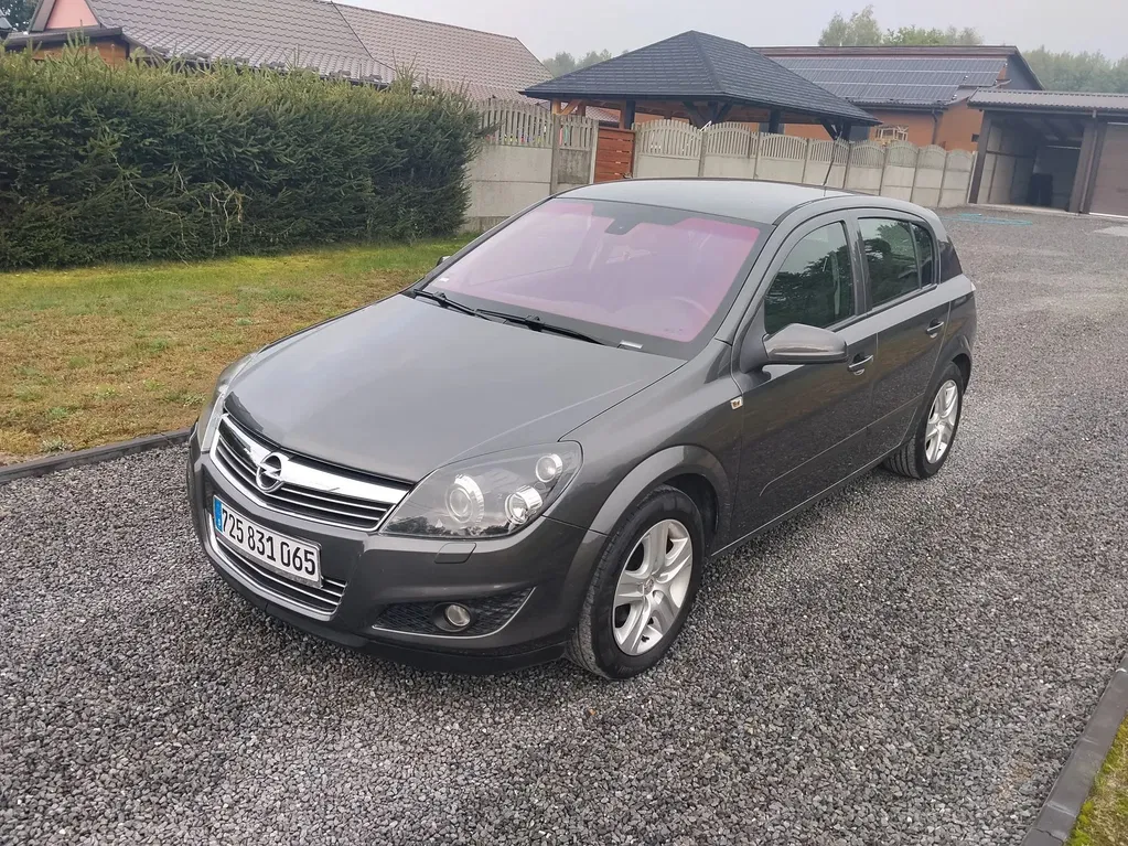 Zdjęcie: 2008 Opel Astra