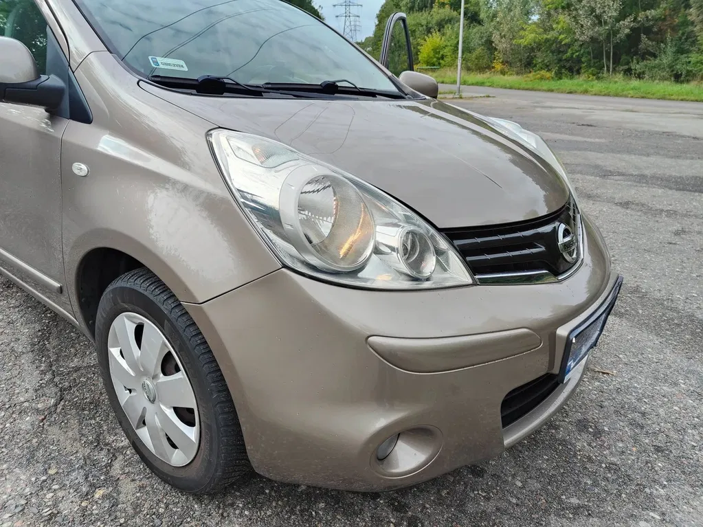 Zdjęcie: 2010 Nissan Note
