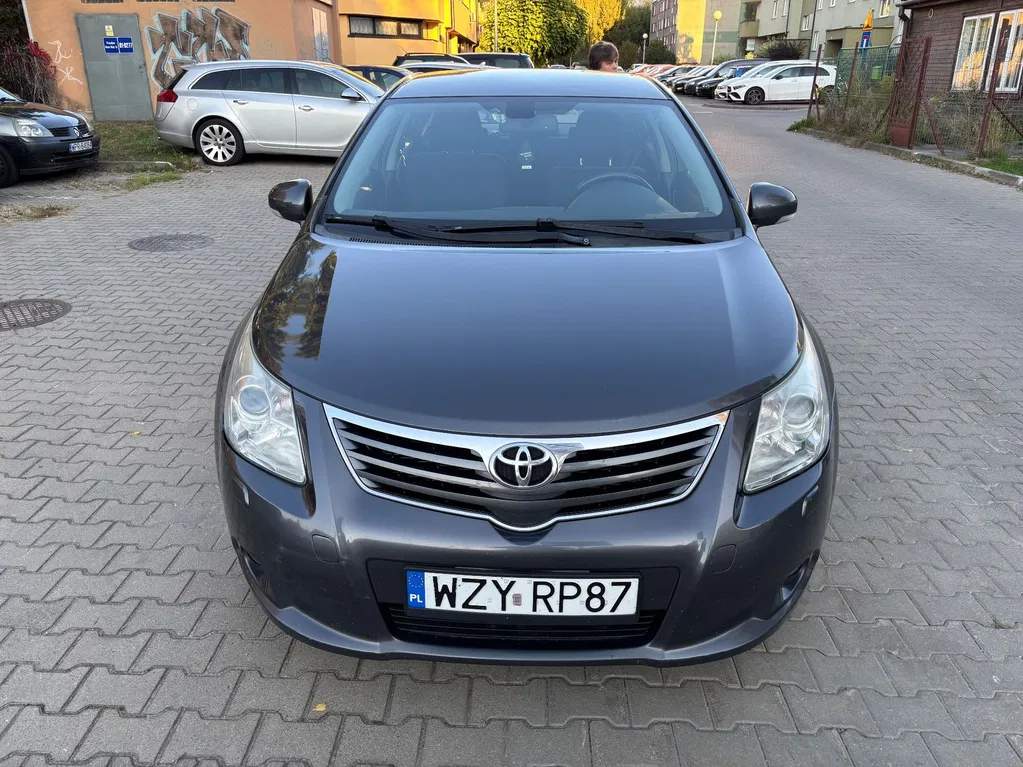 Zdjęcie: 2009 Toyota Avensis