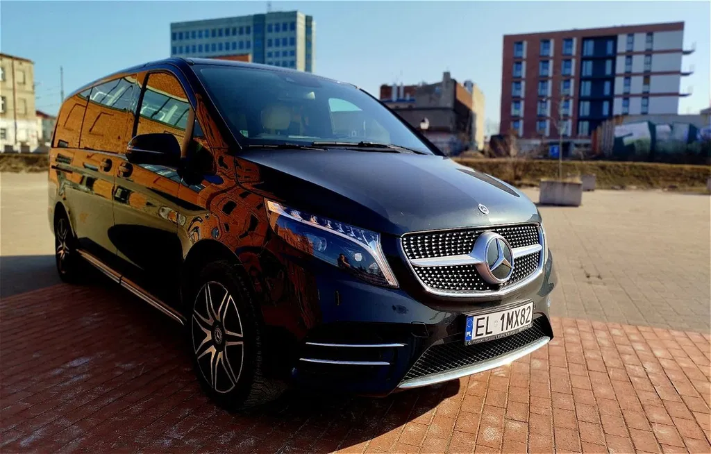 Zdjęcie: 2023 Mercedes-Benz V klasa
