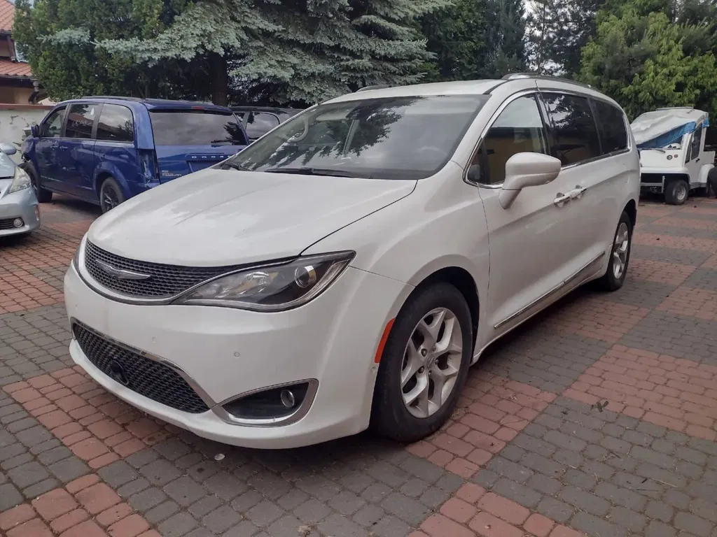 Zdjęcie: 2017 Chrysler Pacifica