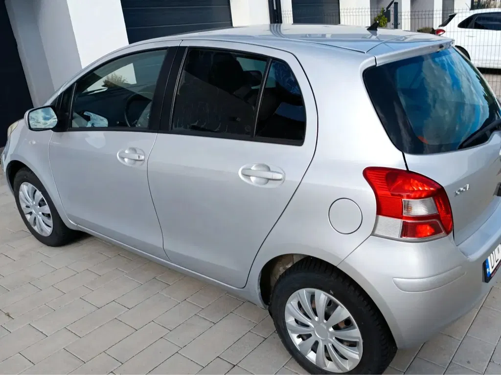 Zdjęcie: 2010 Toyota Yaris