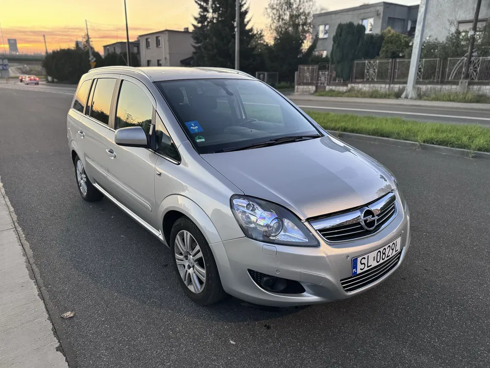 Zdjęcie: 2013 Opel Zafira