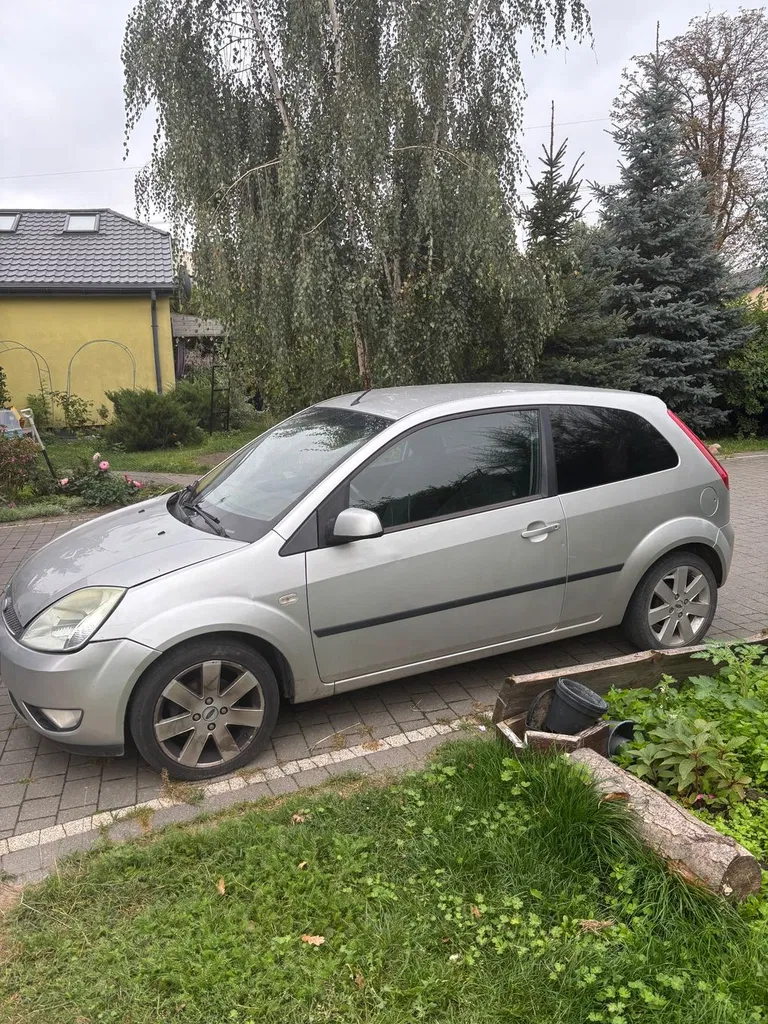 Zdjęcie: 2005 Ford Fiesta