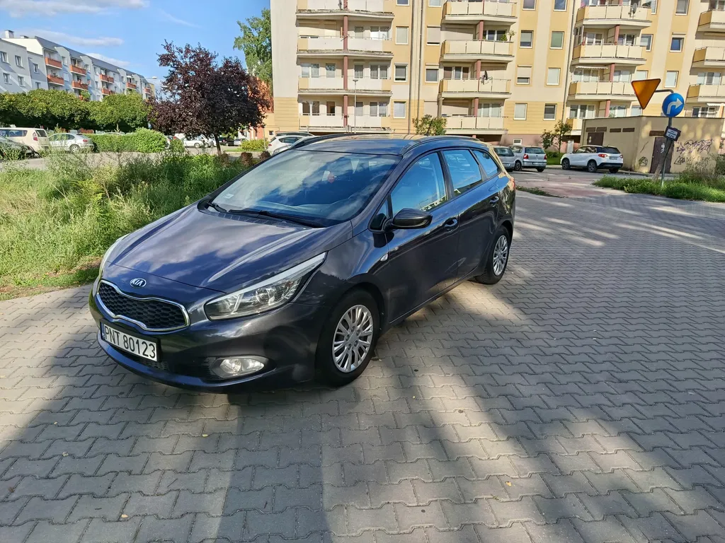 Zdjęcie: 2014 Kia Cee'd