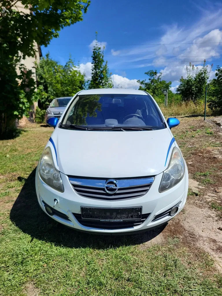 Zdjęcie: 2010 Opel Corsa