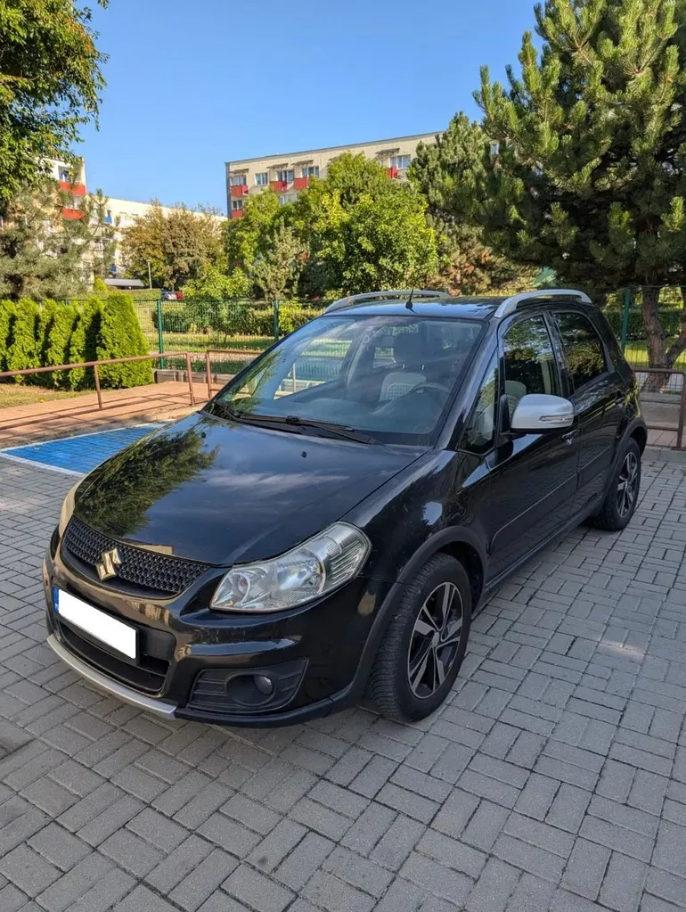 Zdjęcie: 2013 Suzuki SX4