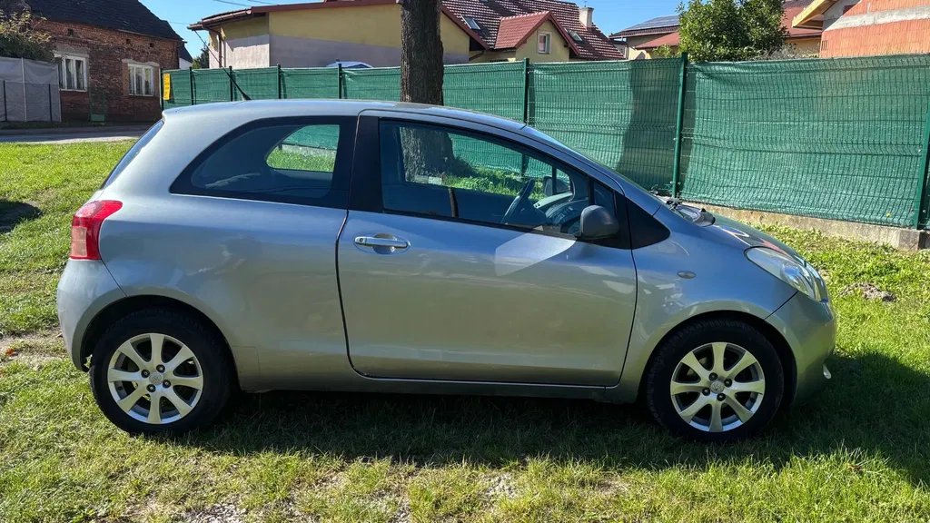 Zdjęcie: 2008 Toyota Yaris