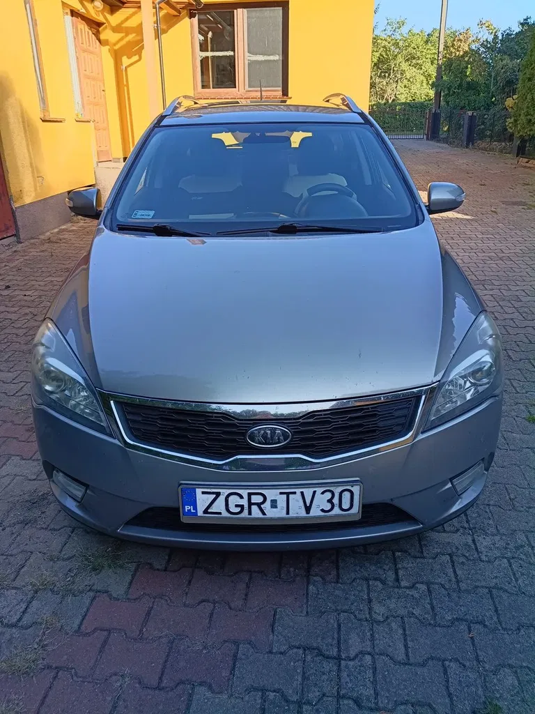 Zdjęcie: 2013 Kia Cee'd