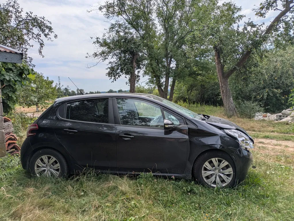 Zdjęcie: 2012 Peugeot 208