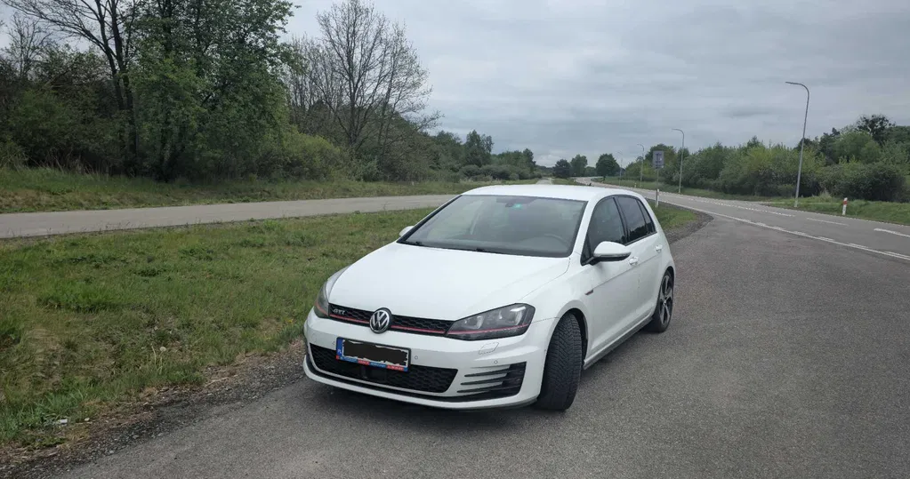Zdjęcie: 2013 Volkswagen Golf