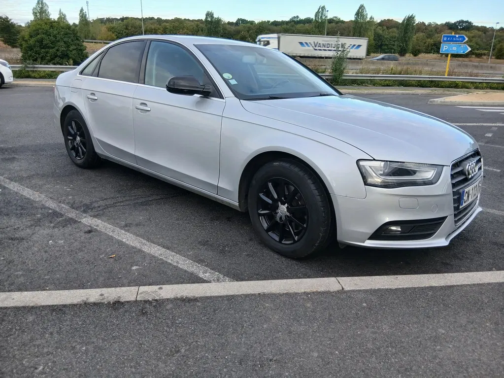 Zdjęcie: 2012 Audi A4Limousine