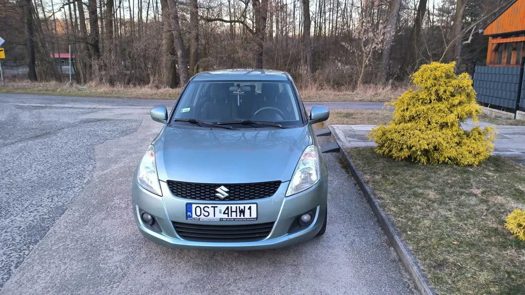 Zdjęcie: 2011 Suzuki Swift