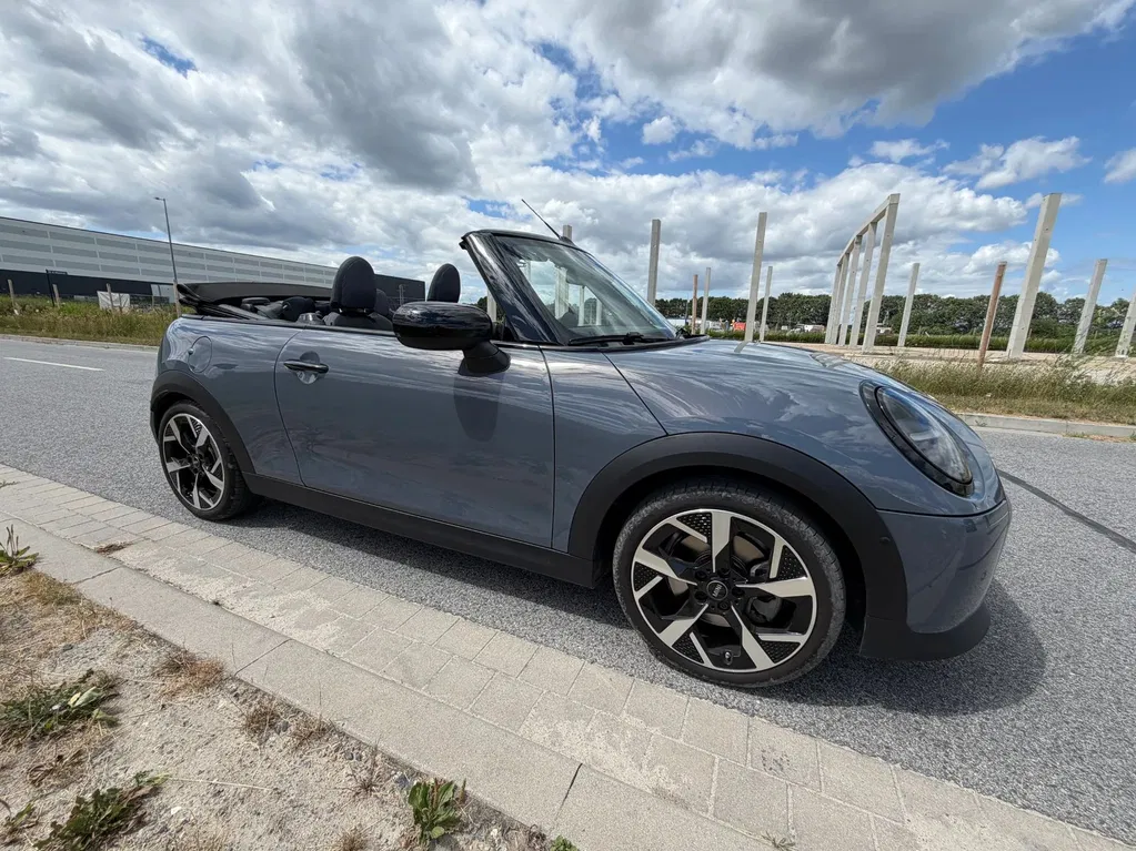 Zdjęcie: 2025 Mini Cooper