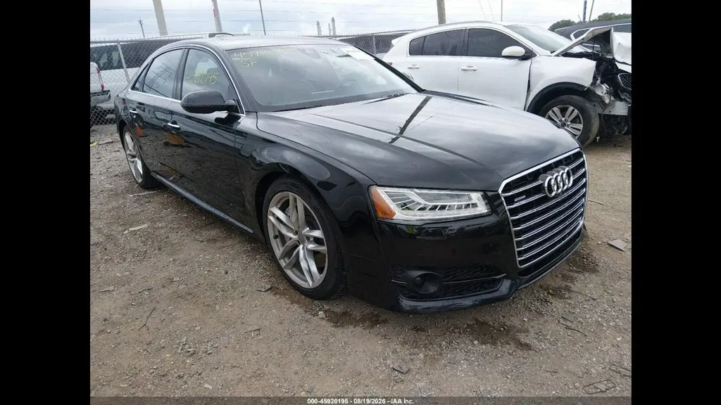 Zdjęcie: 2017 Audi A8