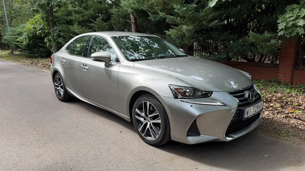 Zdjęcie: 2017 Lexus IS