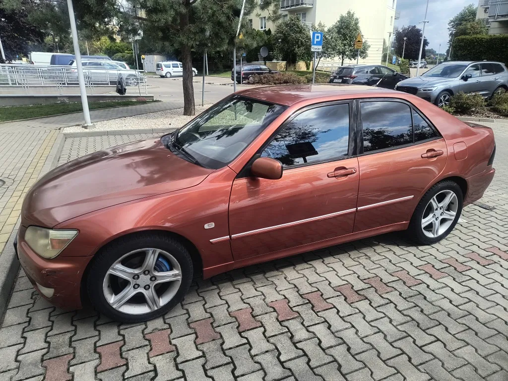 Zdjęcie: 2000 Lexus IS200