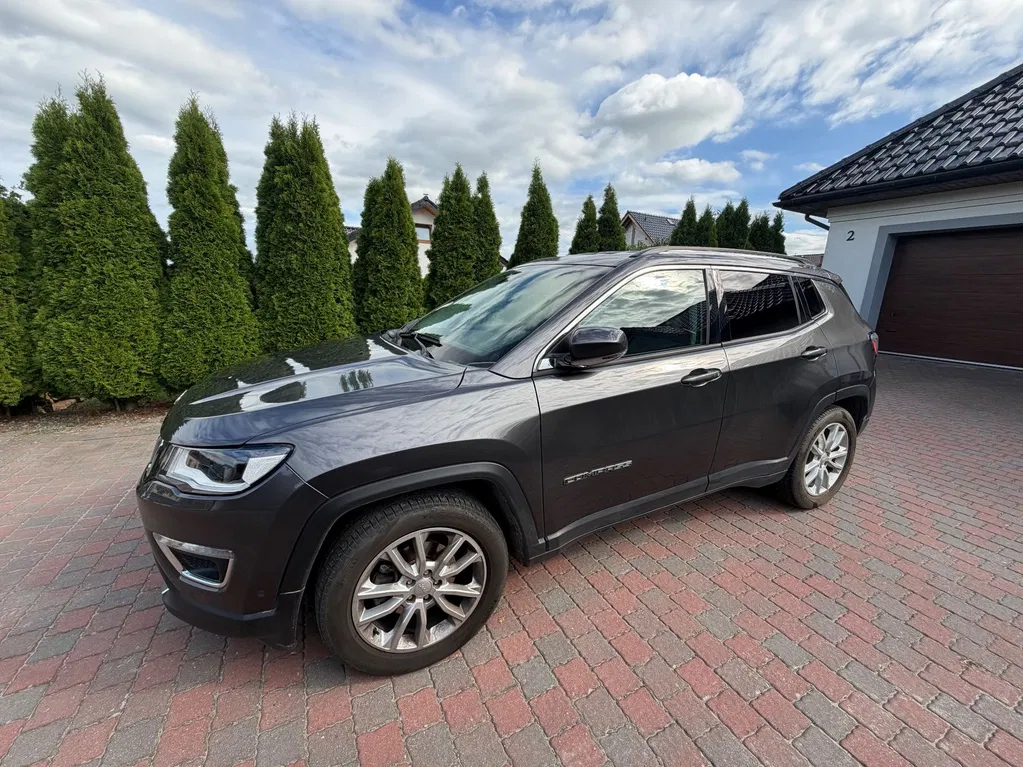 Zdjęcie: 2021 Jeep Compass
