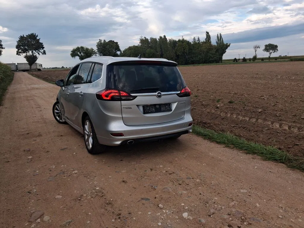 Zdjęcie: 2015 Opel Zafira